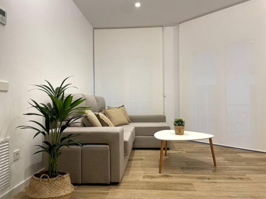 Apartamento Nuevo Centrico Frente Al Mar En Паламос Экстерьер фото